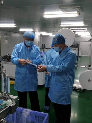 汕尾醫(yī)用口罩企業(yè)順利通過(guò)省藥監(jiān)局GMP體系核查，技術(shù)服務(wù)彰顯行業(yè)典范